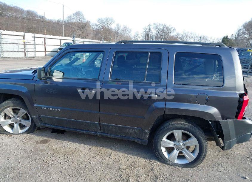 Photo 15 of 2016 Jeep Patriot LATITUDE (VIN 1C4NJPFA5GD543228)