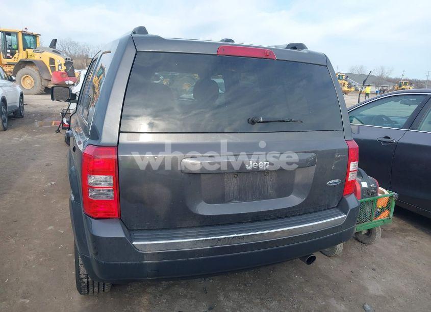 Photo 16 of 2017 Jeep Patriot HIGH ALTITUDE FWD (VIN 1C4NJPFA5HD131909)