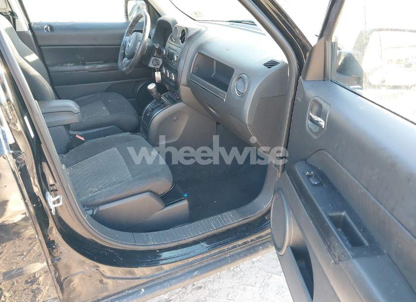 Photo 5 of 2012 Jeep Patriot LATITUDE (VIN 1C4NJPFA6CD615502)