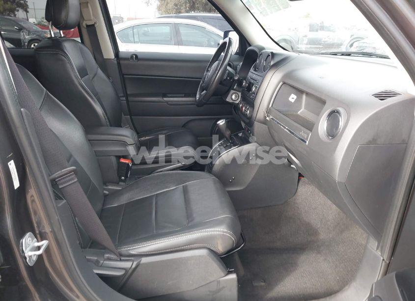 Photo 5 of 2014 Jeep Patriot HIGH ALTITUDE (VIN 1C4NJPFA6ED818571)