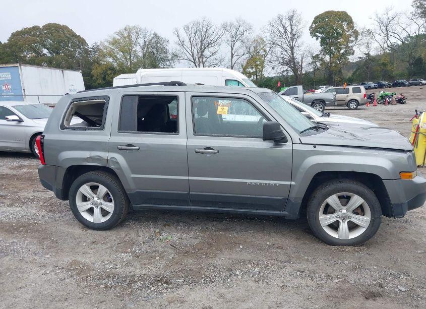 Photo 13 of 2012 Jeep Patriot LATITUDE (VIN 1C4NJPFA7CD623351)