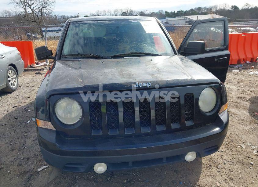 Photo 12 of 2013 Jeep Patriot LATITUDE (VIN 1C4NJPFA7DD213134)