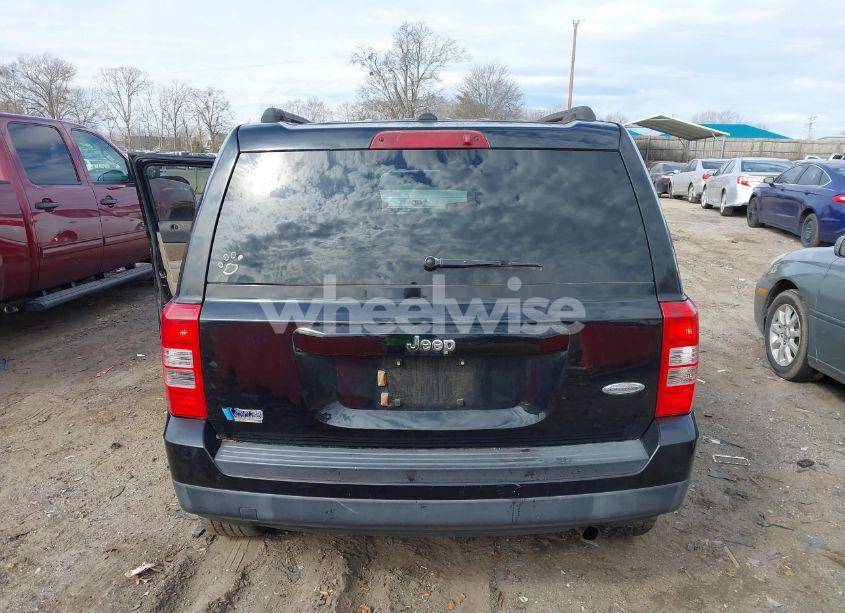 Photo 6 of 2013 Jeep Patriot LATITUDE (VIN 1C4NJPFA7DD213134)