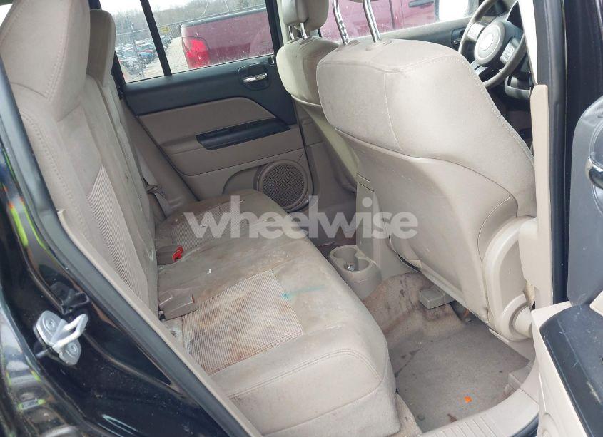 Photo 8 of 2013 Jeep Patriot LATITUDE (VIN 1C4NJPFA7DD213134)