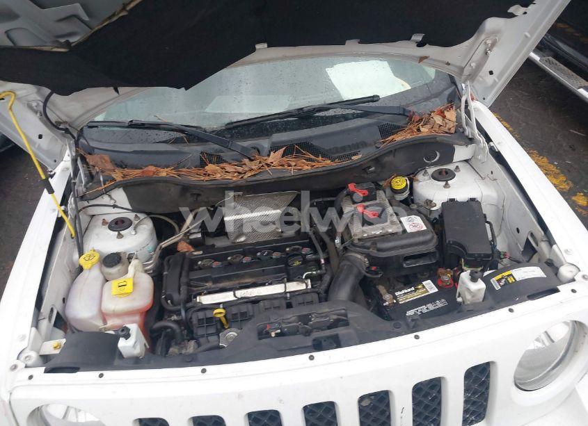 Photo 10 of 2015 Jeep Patriot HIGH ALTITUDE EDITION (VIN 1C4NJPFA7FD246332)