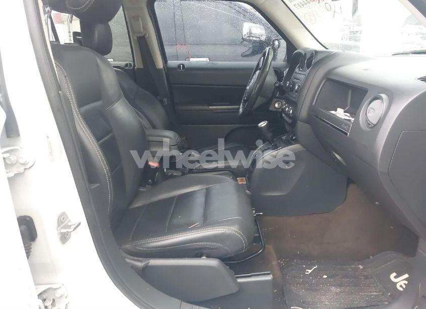 Photo 5 of 2015 Jeep Patriot HIGH ALTITUDE EDITION (VIN 1C4NJPFA7FD246332)