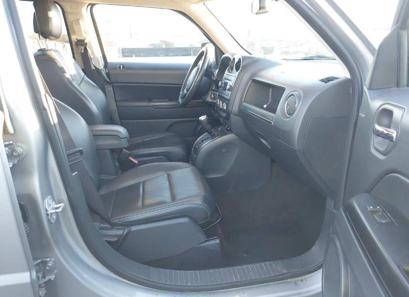 Photo 5 of 2015 Jeep Patriot HIGH ALTITUDE EDITION (VIN 1C4NJPFA7FD419685)