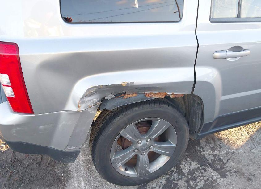 Photo 6 of 2015 Jeep Patriot HIGH ALTITUDE EDITION (VIN 1C4NJPFA7FD419685)