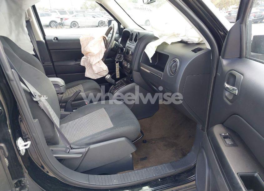 Photo 5 of 2017 Jeep Patriot LATITUDE FWD (VIN 1C4NJPFA7HD152616)