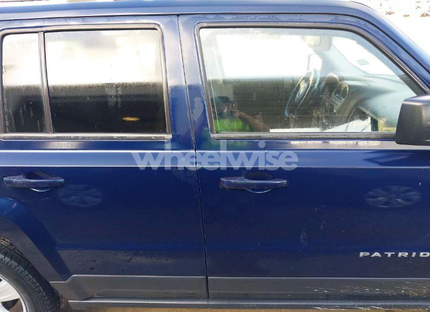 Photo 13 of 2016 Jeep Patriot LATITUDE (VIN 1C4NJPFA8GD615264)