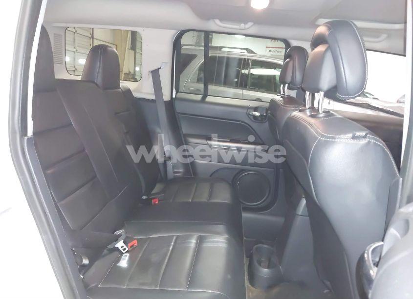 Photo 8 of 2016 Jeep Patriot HIGH ALTITUDE EDITION (VIN 1C4NJPFA8GD747747)
