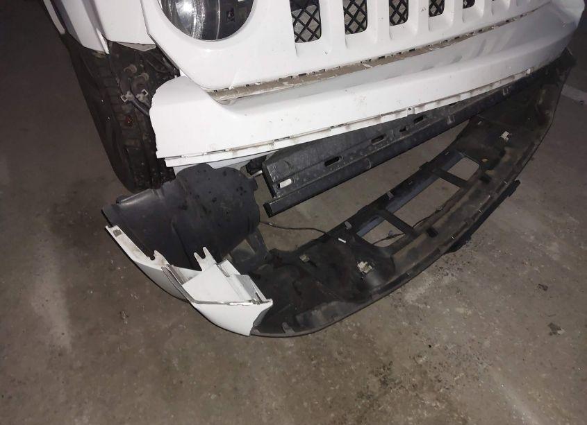 Photo 6 of 2017 Jeep Patriot HIGH ALTITUDE FWD (VIN 1C4NJPFA8HD203377)