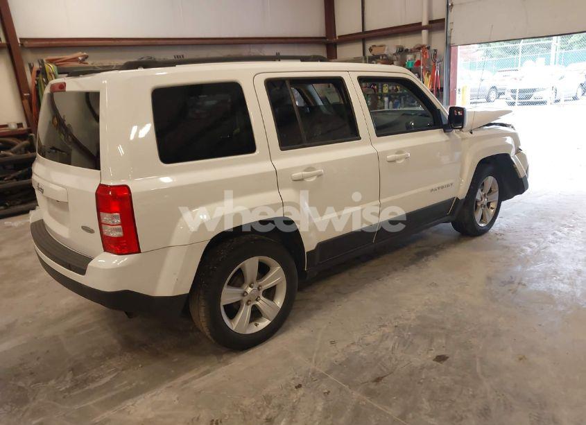 Photo 4 of 2012 Jeep Patriot LATITUDE (VIN 1C4NJPFA9CD670641)