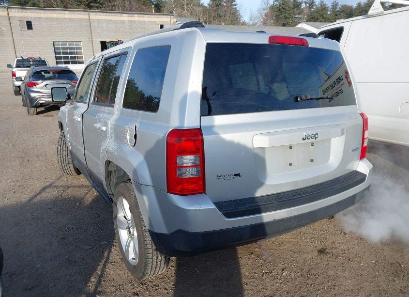 Photo 3 of 2013 Jeep Patriot LATITUDE (VIN 1C4NJPFA9DD125542)