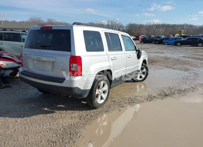 Photo 4 of 2014 Jeep Patriot LATITUDE (VIN 1C4NJPFA9ED513288)
