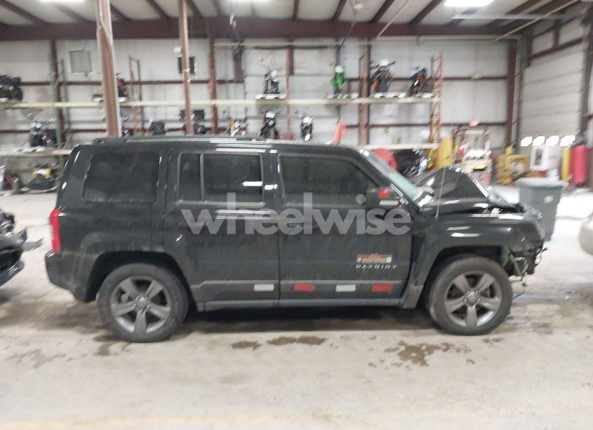 Photo 13 of 2014 Jeep Patriot HIGH ALTITUDE (VIN 1C4NJPFA9ED887903)