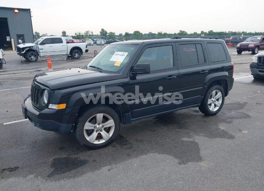 Photo 2 of 2016 Jeep Patriot LATITUDE (VIN 1C4NJPFA9GD794589)