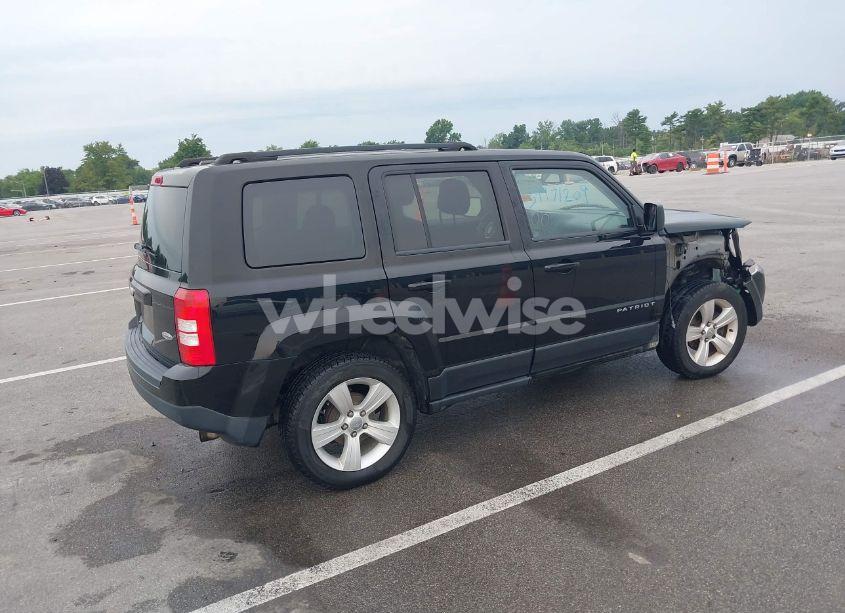 Photo 4 of 2016 Jeep Patriot LATITUDE (VIN 1C4NJPFA9GD794589)