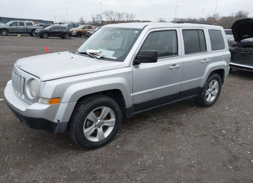 Photo 2 of 2013 Jeep Patriot LATITUDE (VIN 1C4NJPFAXDD260397)
