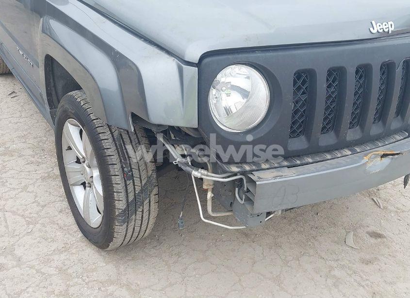 Photo 6 of 2014 Jeep Patriot LATITUDE (VIN 1C4NJPFAXED507693)