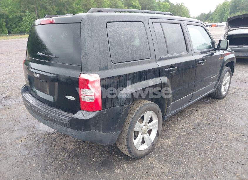 Photo 4 of 2014 Jeep Patriot LATITUDE (VIN 1C4NJPFAXED577162)