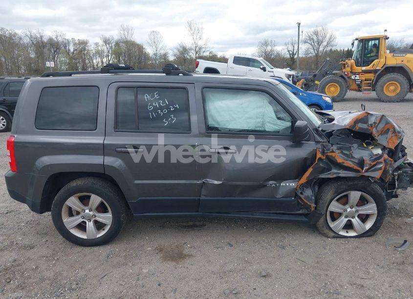 Photo 14 of 2016 Jeep Patriot LATITUDE (VIN 1C4NJPFAXGD582316)