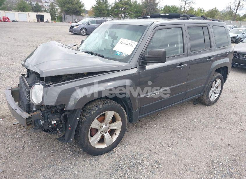 Photo 2 of 2016 Jeep Patriot LATITUDE (VIN 1C4NJPFAXGD582316)