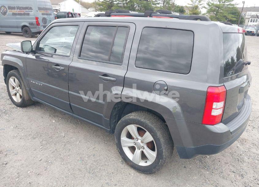 Photo 3 of 2016 Jeep Patriot LATITUDE (VIN 1C4NJPFAXGD582316)