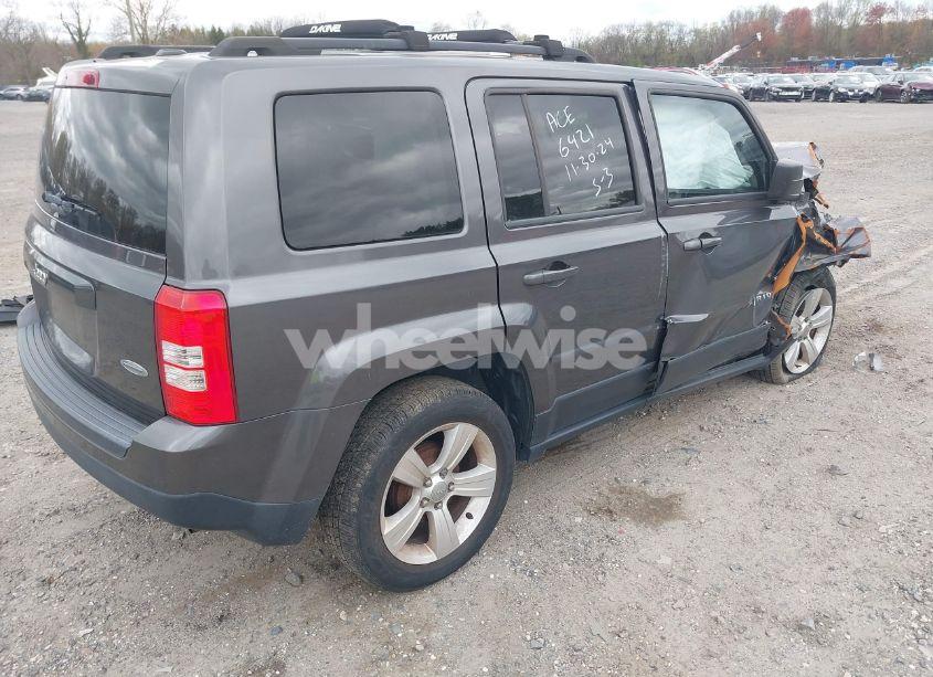 Photo 4 of 2016 Jeep Patriot LATITUDE (VIN 1C4NJPFAXGD582316)