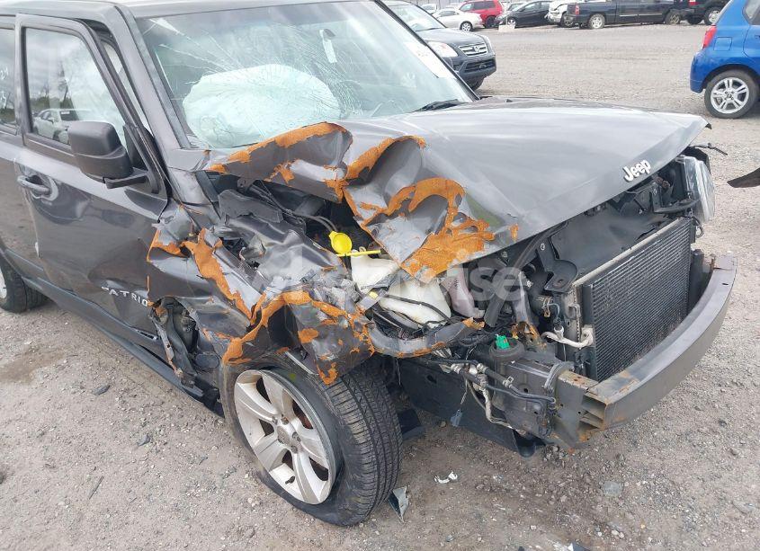 Photo 6 of 2016 Jeep Patriot LATITUDE (VIN 1C4NJPFAXGD582316)