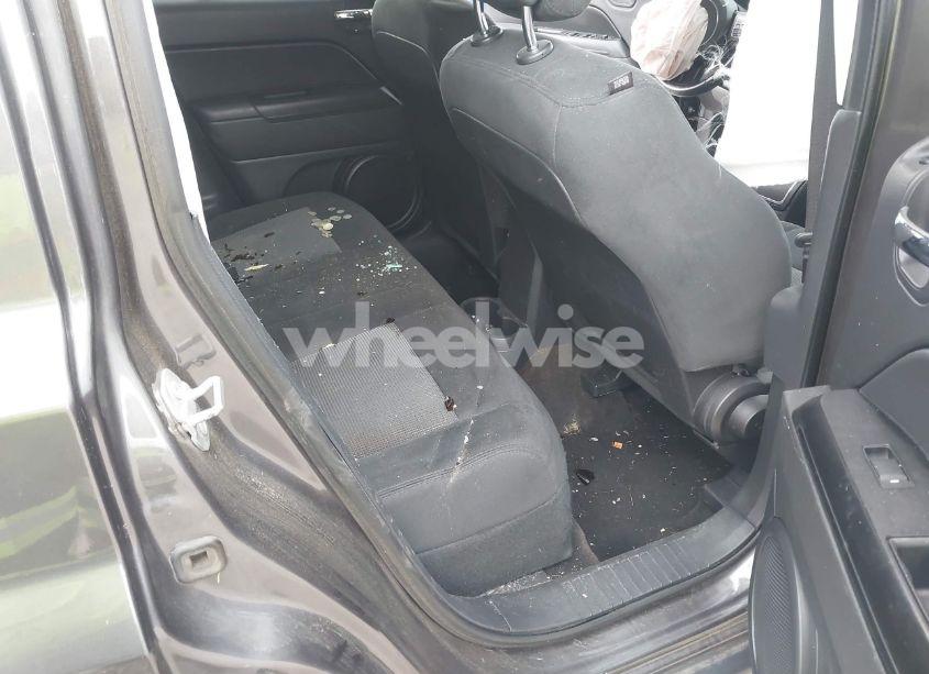 Photo 8 of 2016 Jeep Patriot LATITUDE (VIN 1C4NJPFAXGD582316)