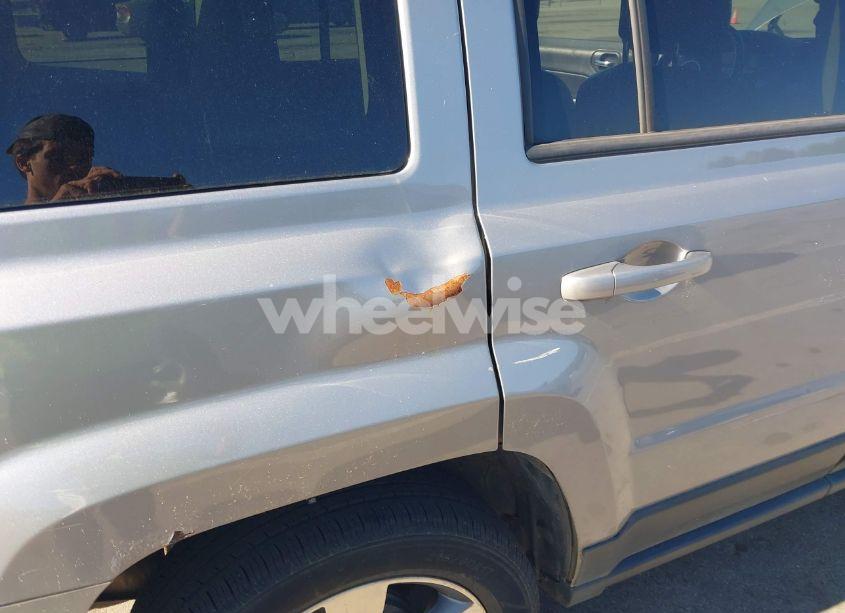 Photo 6 of 2016 Jeep Patriot HIGH ALTITUDE EDITION (VIN 1C4NJPFAXGD622457)