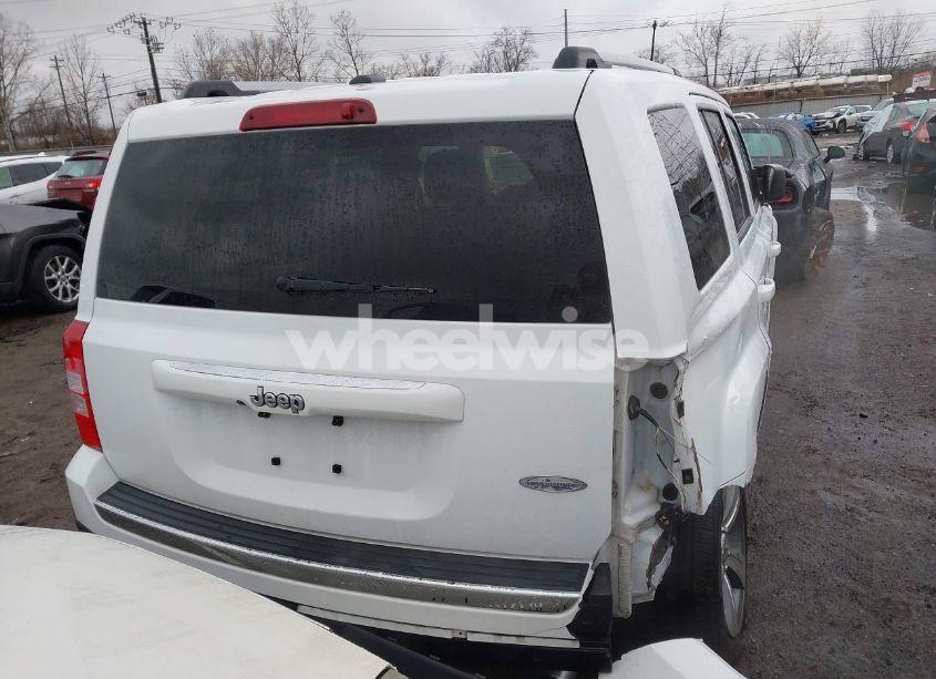 Photo 17 of 2016 Jeep Patriot HIGH ALTITUDE EDITION (VIN 1C4NJPFAXGD749306)