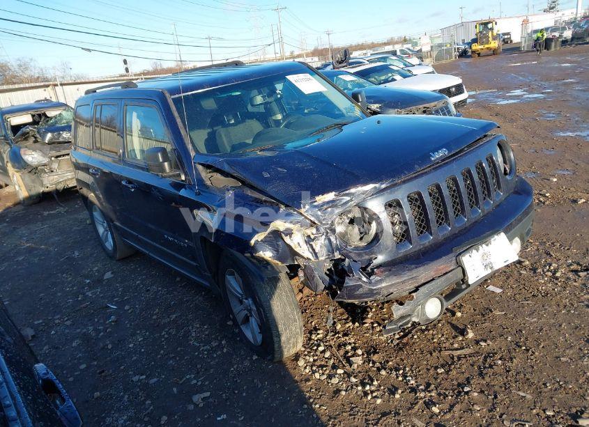 2016 Jeep Patriot LATITUDE (VIN 1C4NJPFAXGD766025) main photo