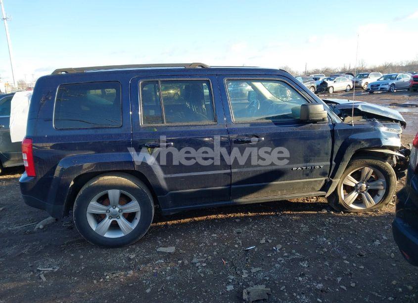 Photo 13 of 2016 Jeep Patriot LATITUDE (VIN 1C4NJPFAXGD766025)