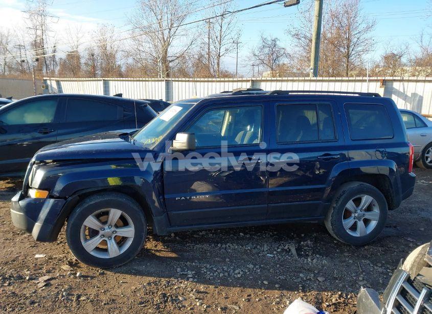 Photo 14 of 2016 Jeep Patriot LATITUDE (VIN 1C4NJPFAXGD766025)