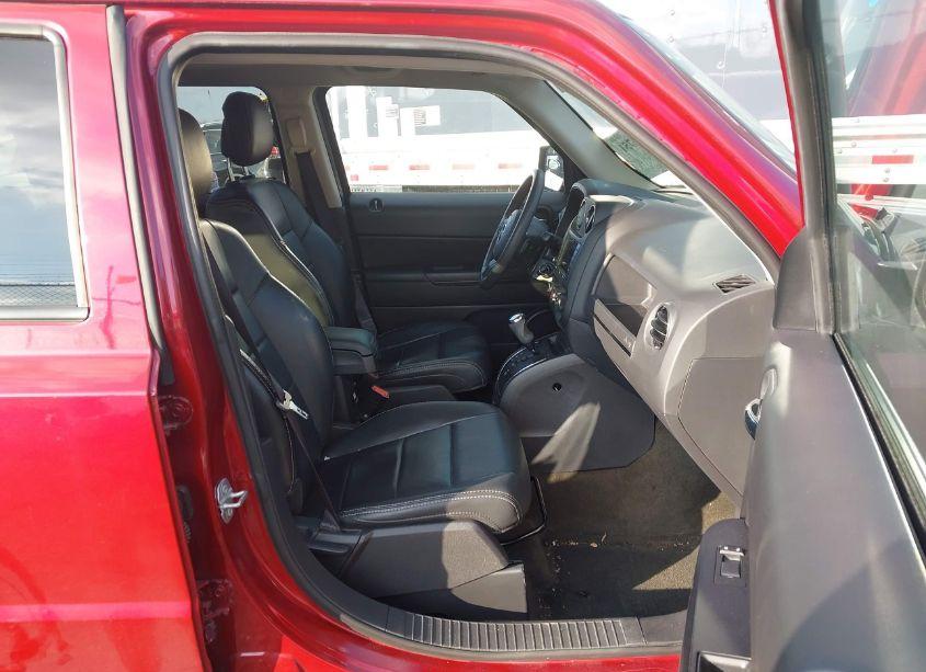 Photo 5 of 2017 Jeep Patriot HIGH ALTITUDE FWD (VIN 1C4NJPFAXHD161651)