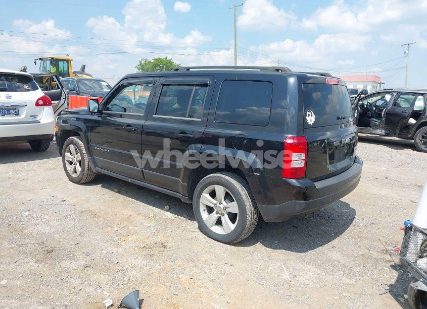 Photo 3 of 2014 Jeep Patriot LATITUDE (VIN 1C4NJPFB0ED666201)