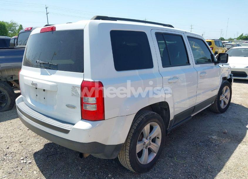 Photo 4 of 2014 Jeep Patriot LATITUDE (VIN 1C4NJPFB0ED920179)