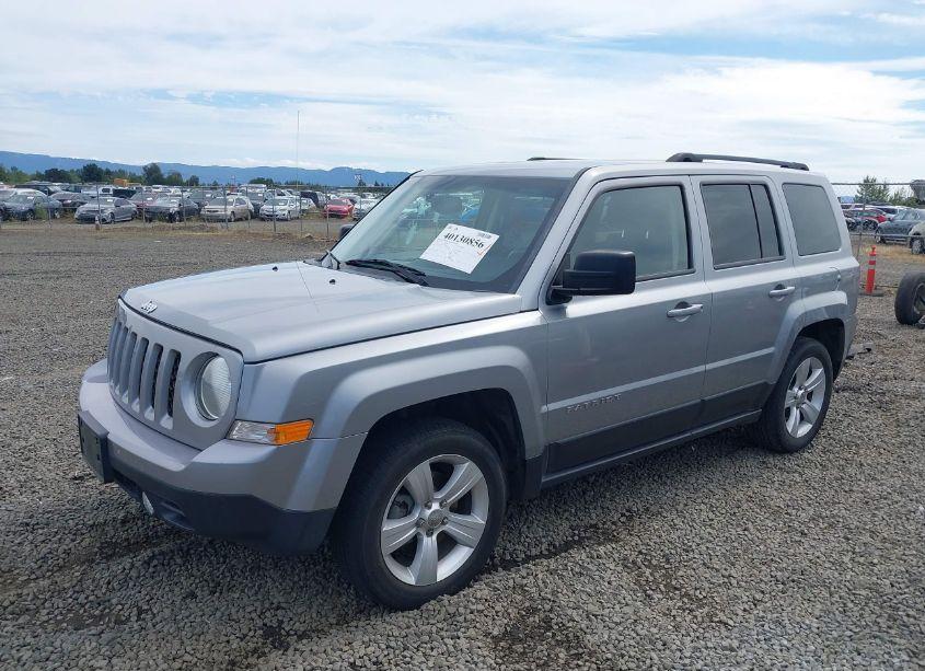 Photo 2 of 2015 Jeep Patriot LATITUDE (VIN 1C4NJPFB0FD297700)