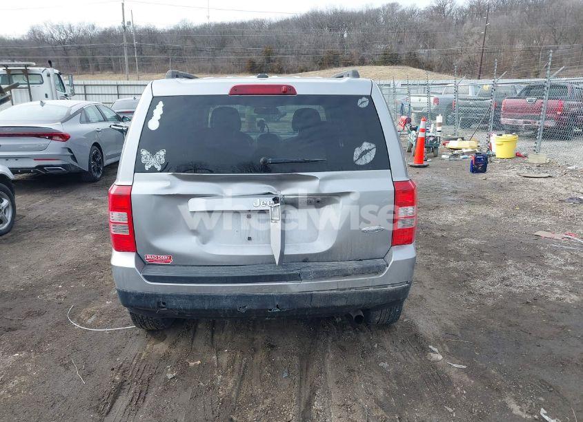 Photo 16 of 2016 Jeep Patriot LATITUDE (VIN 1C4NJPFB0GD543677)