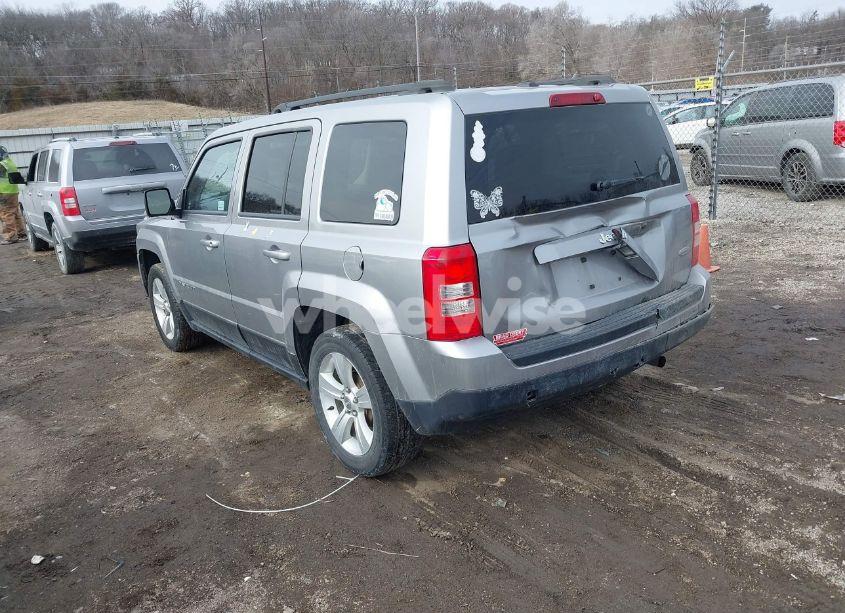 Photo 3 of 2016 Jeep Patriot LATITUDE (VIN 1C4NJPFB0GD543677)