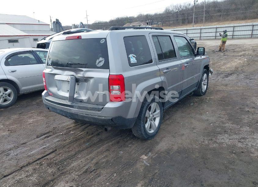 Photo 4 of 2016 Jeep Patriot LATITUDE (VIN 1C4NJPFB0GD543677)