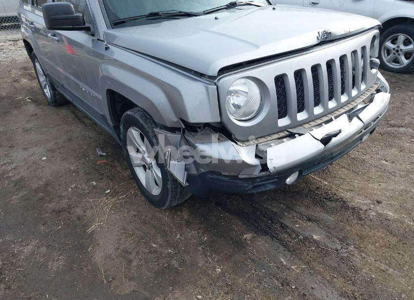 Photo 6 of 2016 Jeep Patriot LATITUDE (VIN 1C4NJPFB0GD543677)