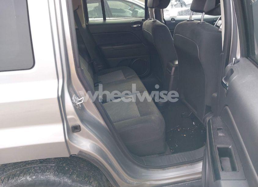 Photo 8 of 2016 Jeep Patriot LATITUDE (VIN 1C4NJPFB0GD543677)