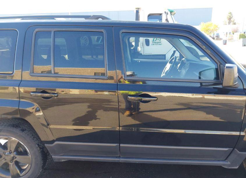 Photo 13 of 2016 Jeep Patriot LATITUDE (VIN 1C4NJPFB0GD576954)