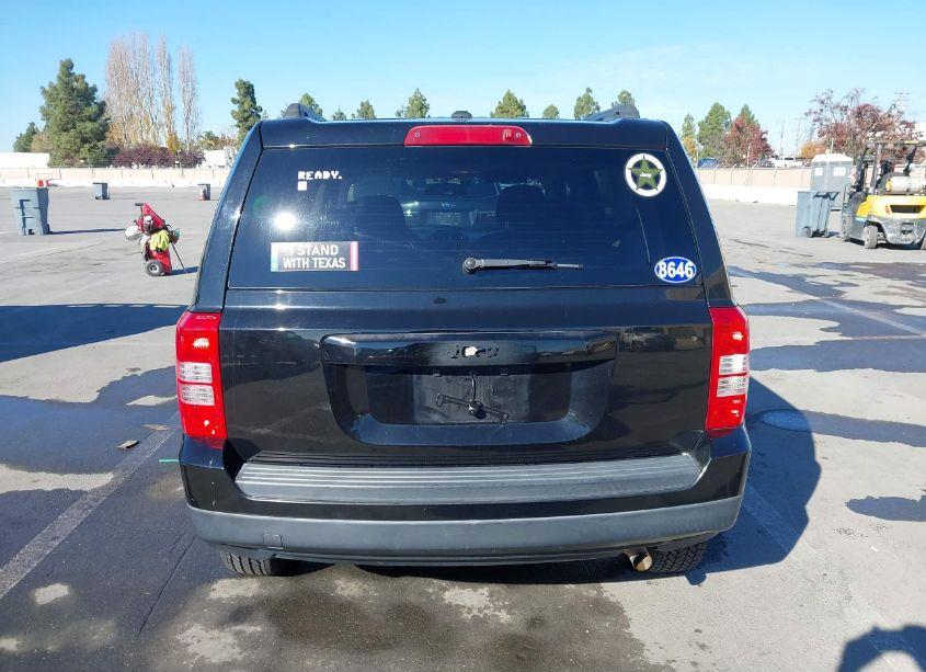 Photo 16 of 2016 Jeep Patriot LATITUDE (VIN 1C4NJPFB0GD576954)