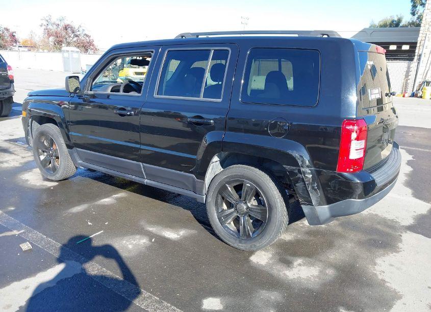 Photo 3 of 2016 Jeep Patriot LATITUDE (VIN 1C4NJPFB0GD576954)