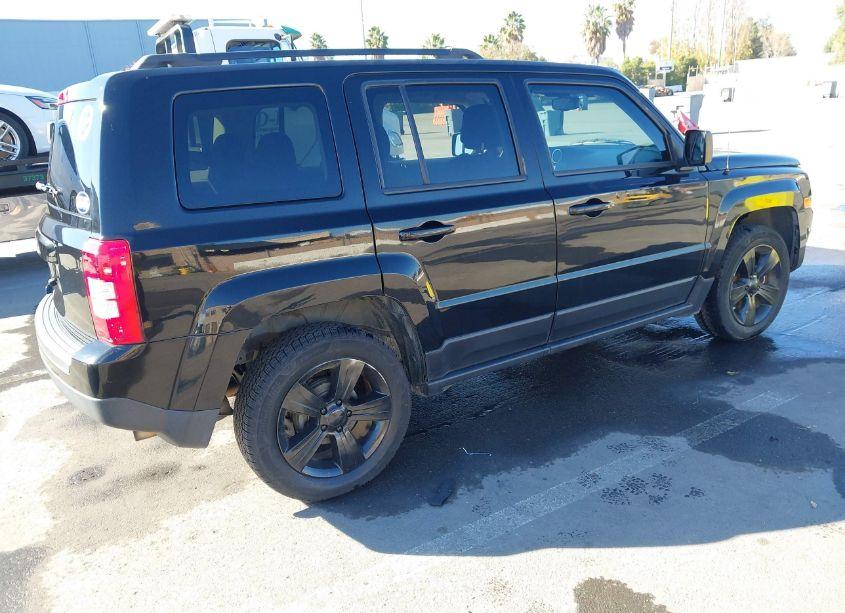Photo 4 of 2016 Jeep Patriot LATITUDE (VIN 1C4NJPFB0GD576954)
