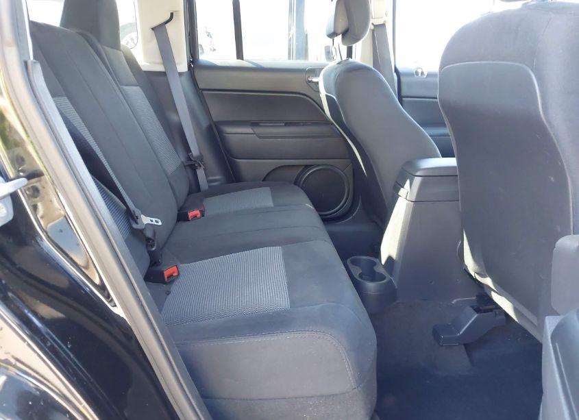 Photo 8 of 2016 Jeep Patriot LATITUDE (VIN 1C4NJPFB0GD576954)